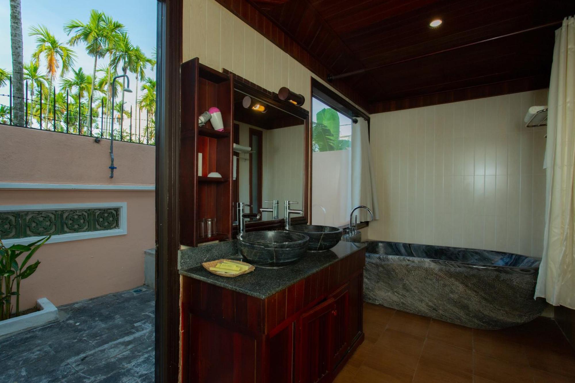 Garden Villa