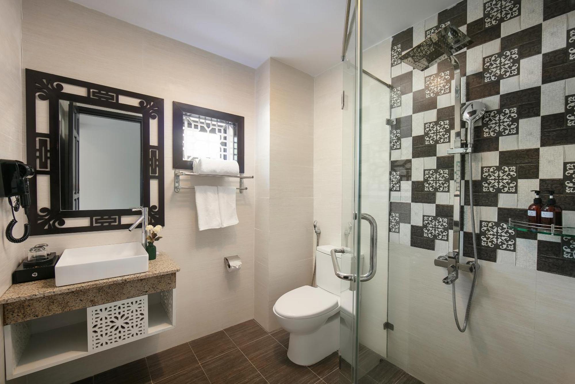 Golden Hotel 3*