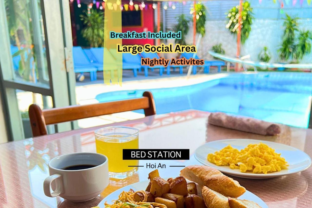 Bed Station & Pool Bar 