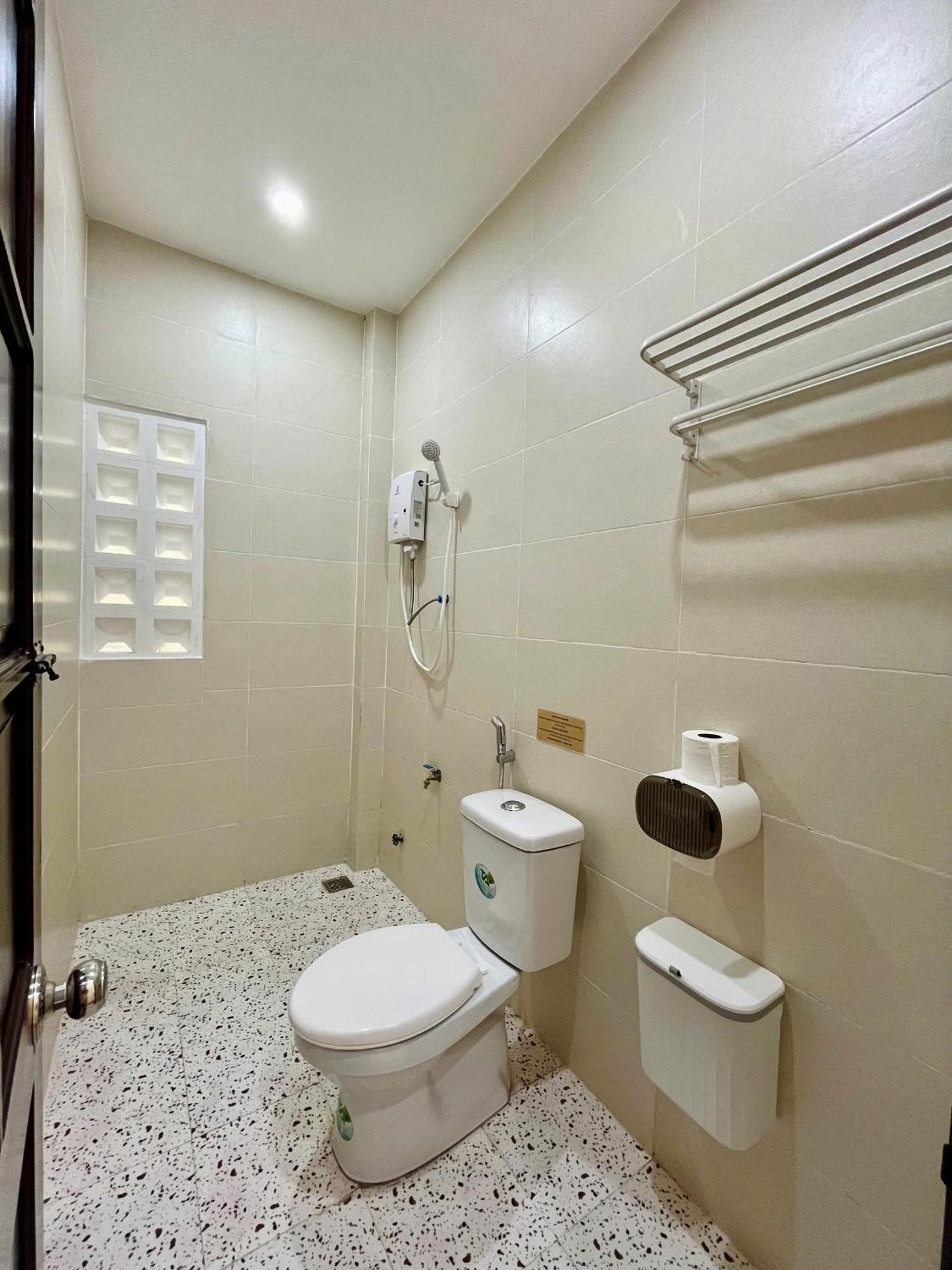 Lanni House Guest house