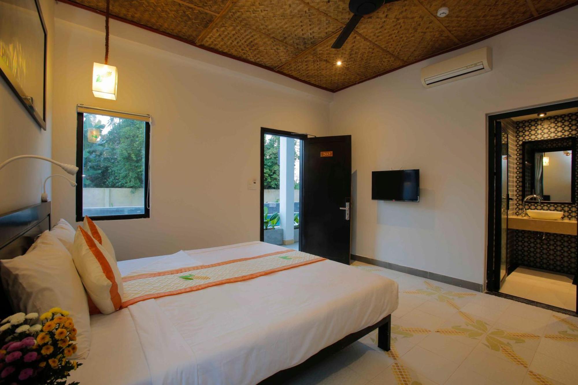 Villa Corn Riverside