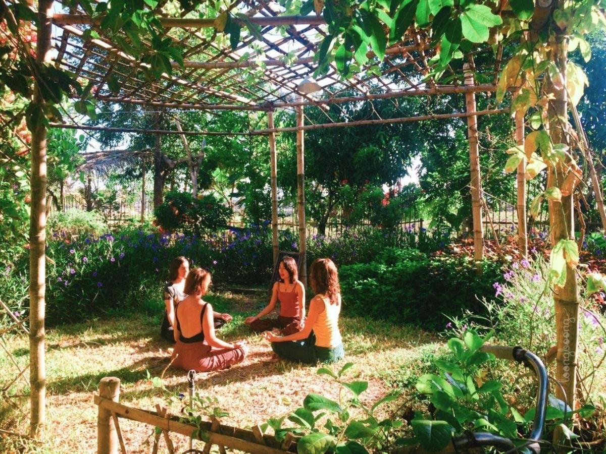 Tra Que Flower Homestay