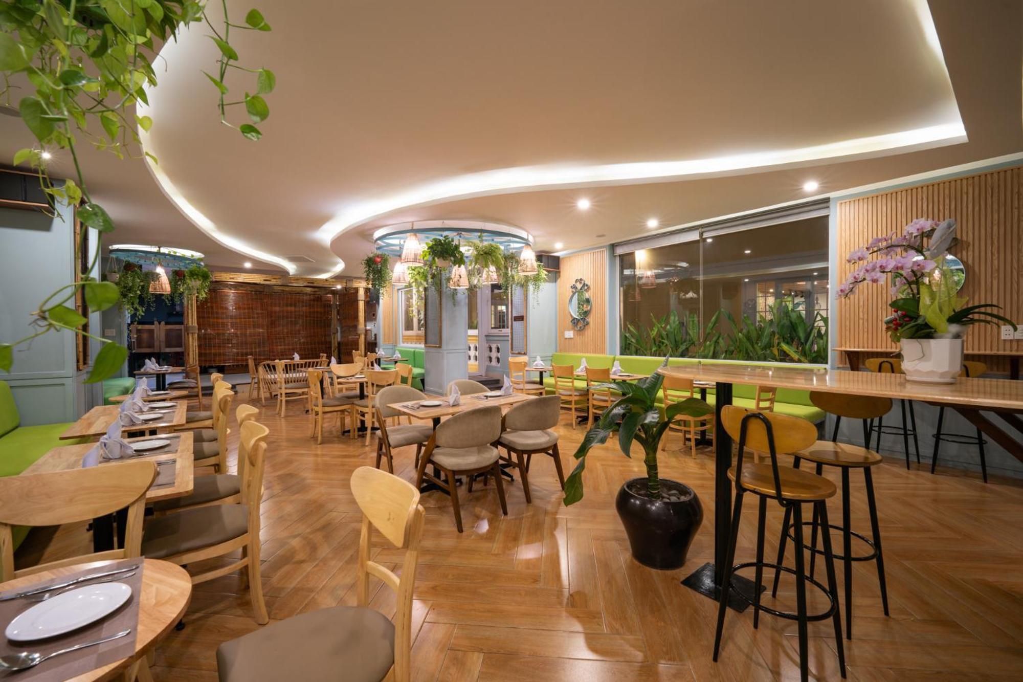 Triple Riverside Hoian 3*