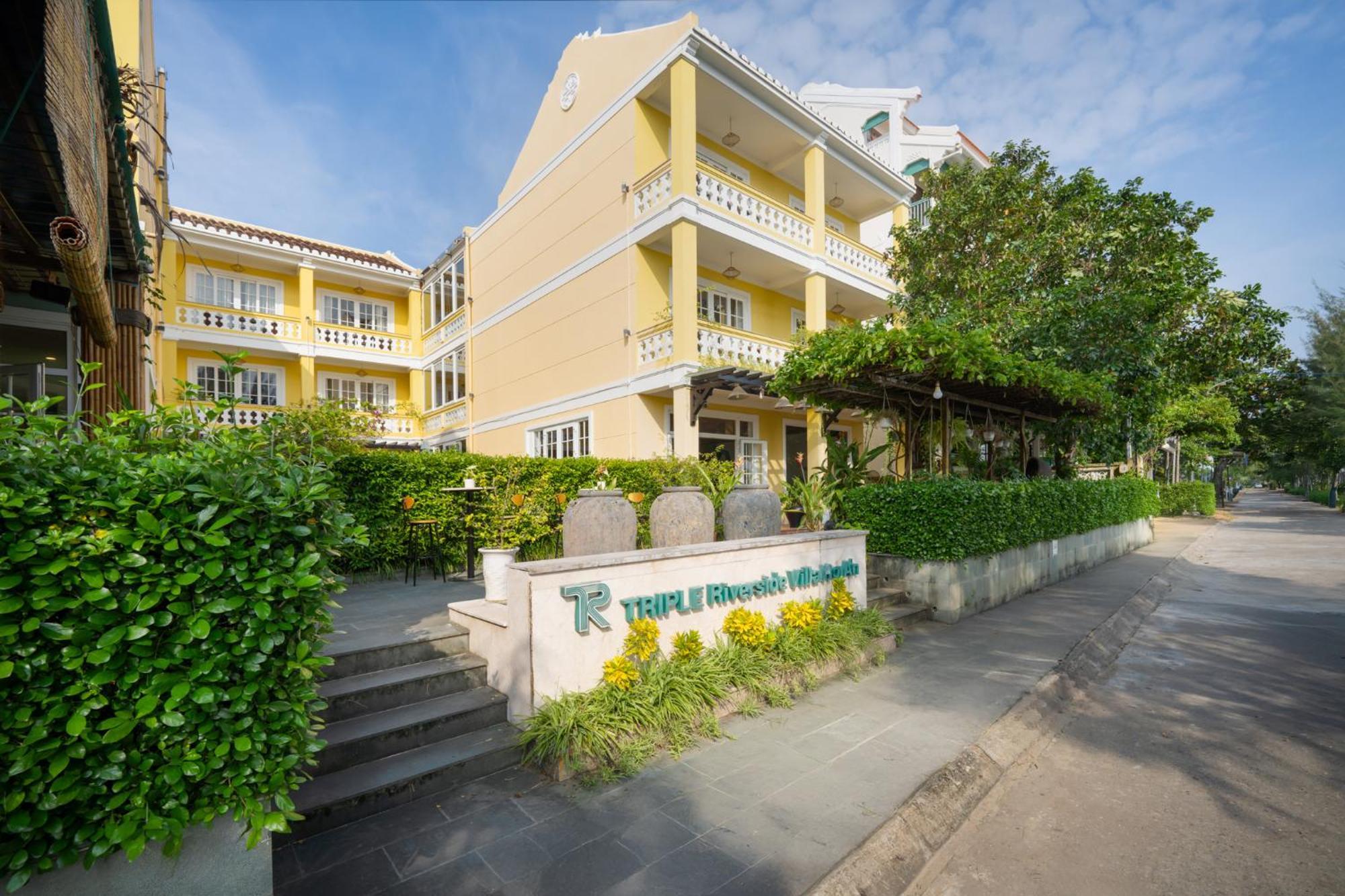Triple Riverside Hoian Hotel 3*