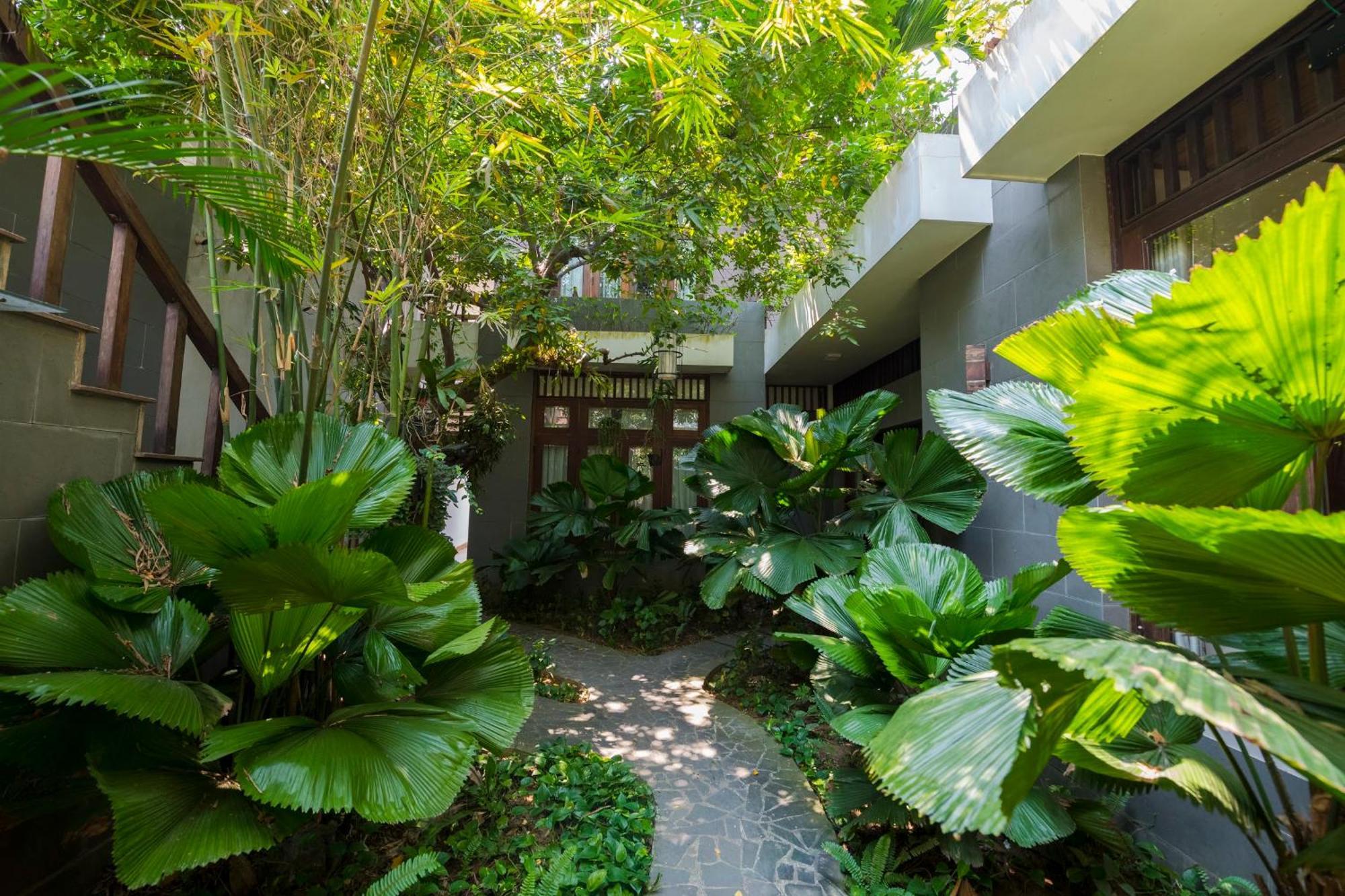 Hanging Garden
