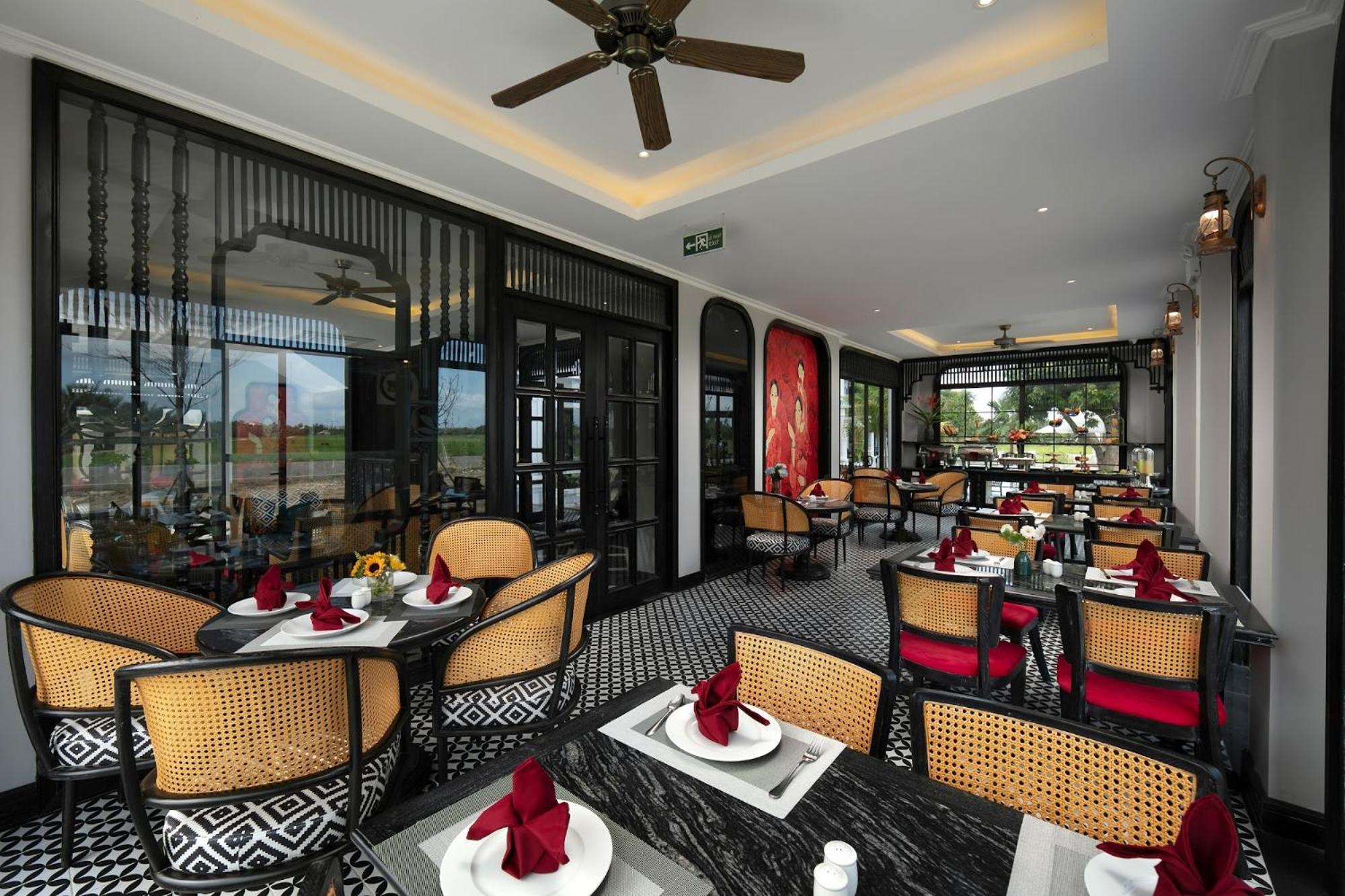 Hotel Serene Nature & 4*