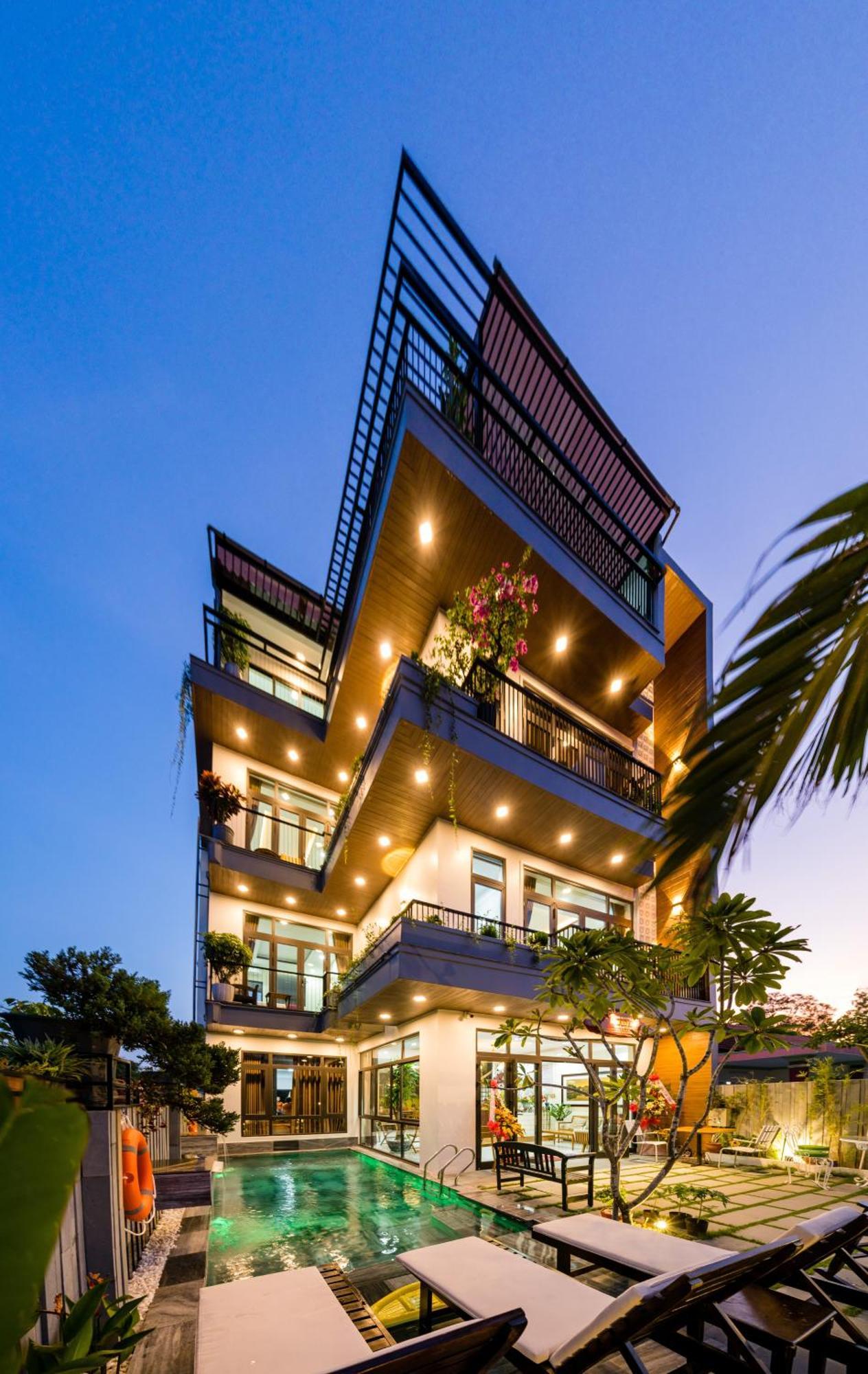 Ancient River Hotel 3*