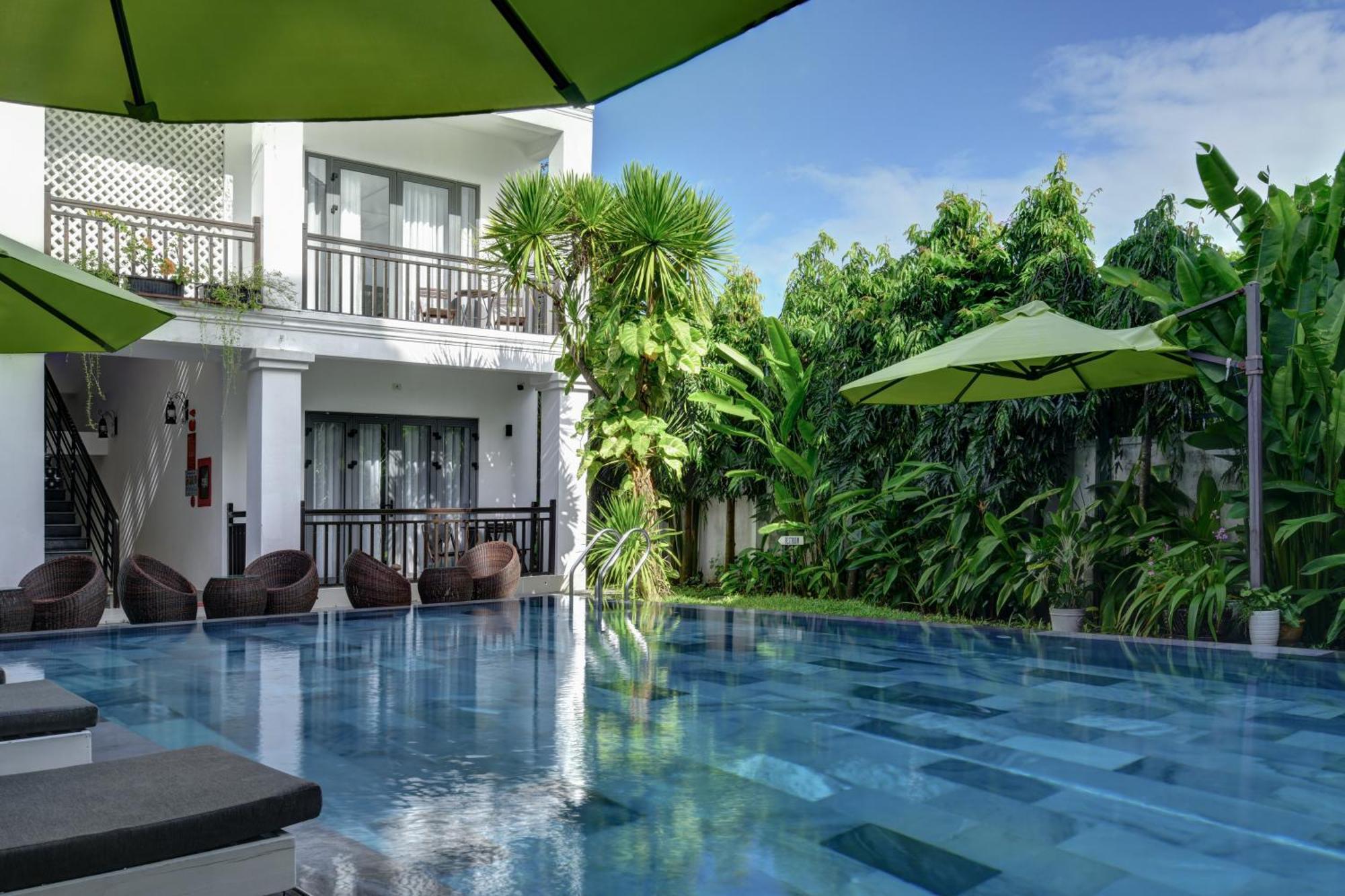 Hotel White Lotus Hoian 4*