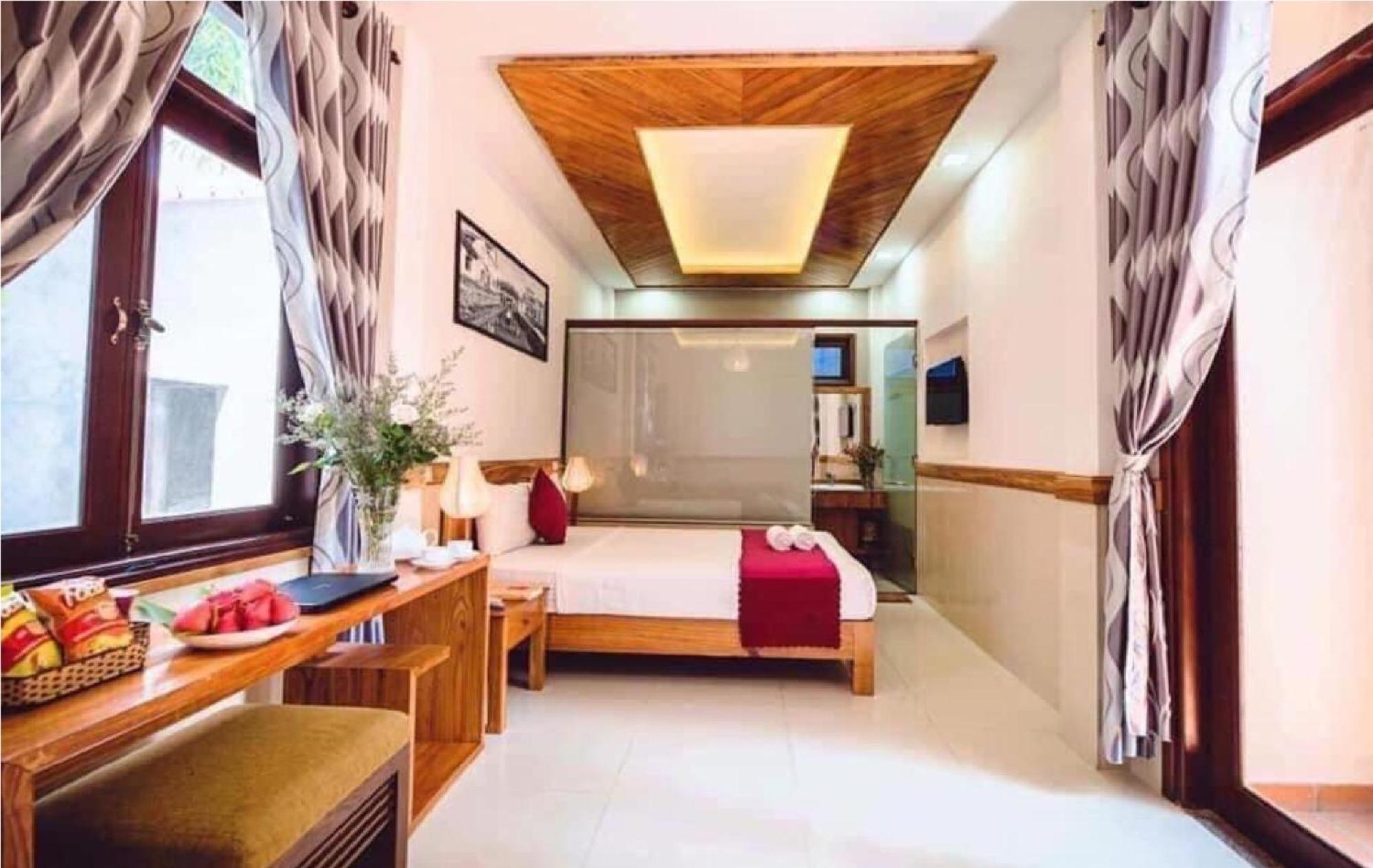 Riverside Plum Garden Homestay *