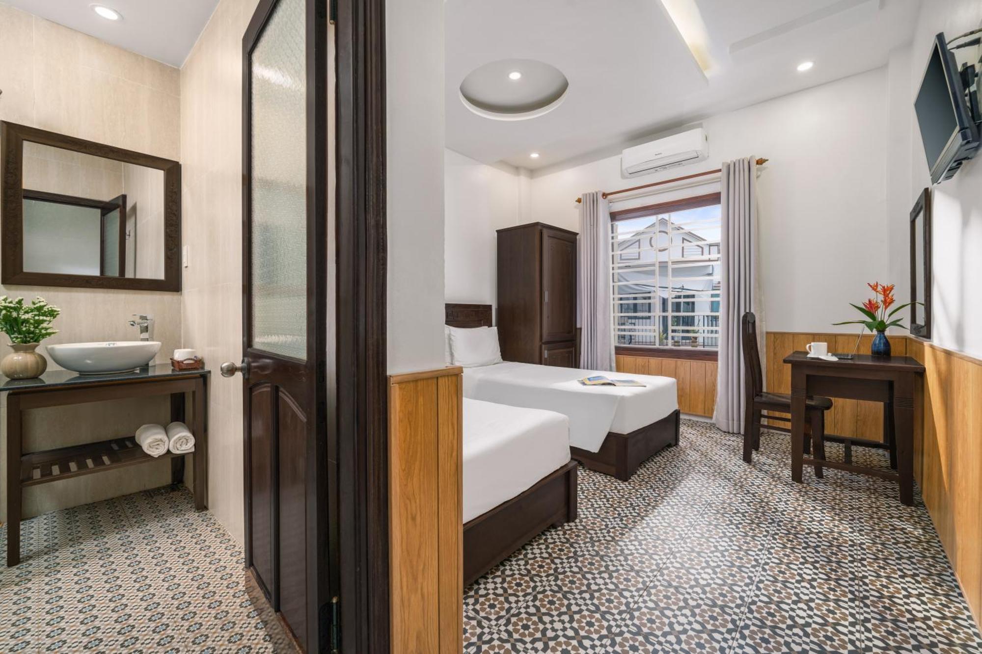 Raon Ancient Town Hotel 4*