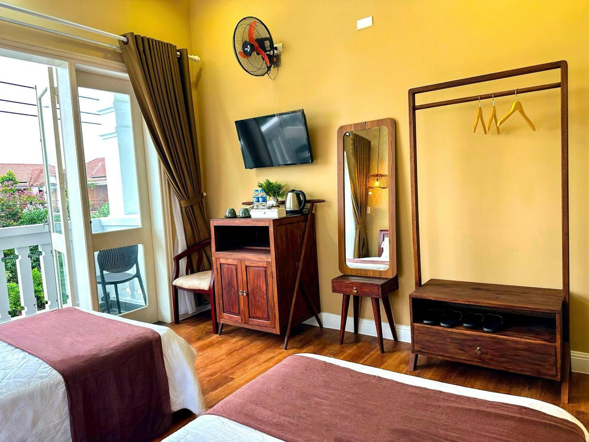 Fullhouse Hoian Villa *