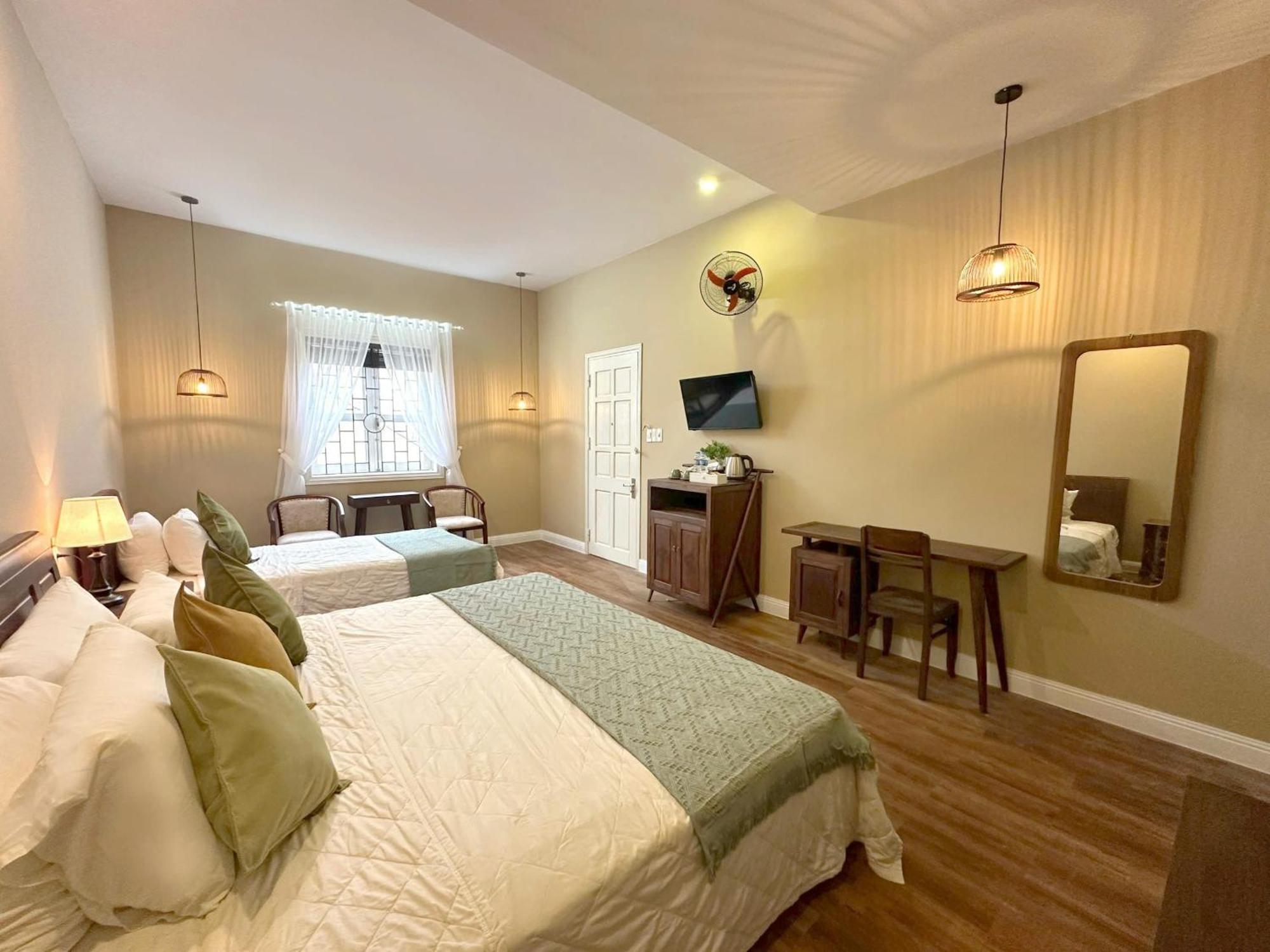 Fullhouse Hoian Villa *