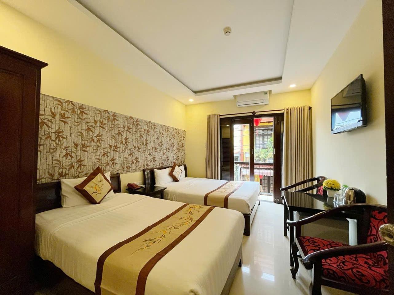 Golden River Hotel