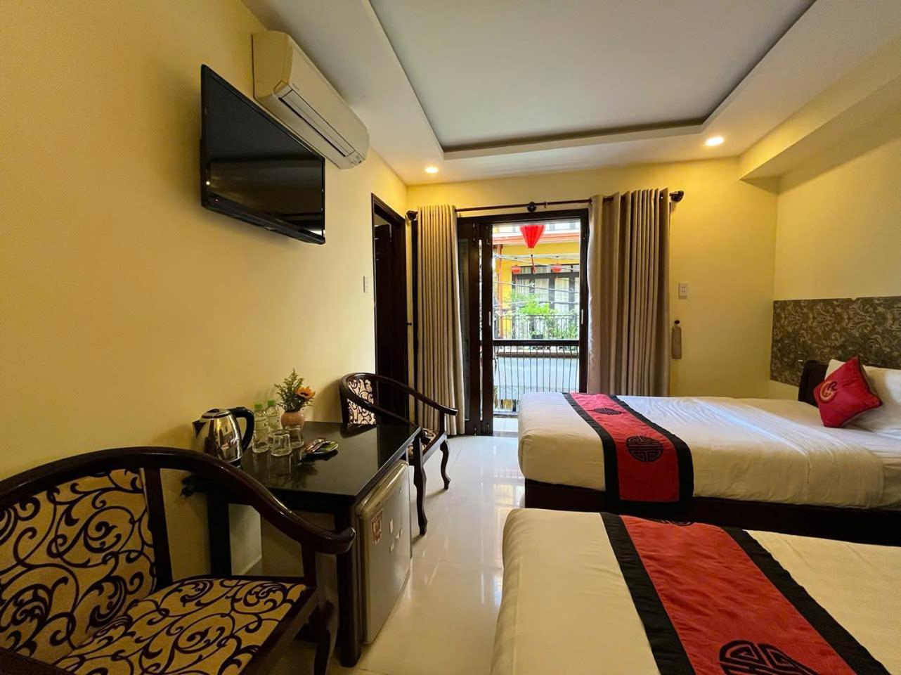 Golden River Hotel