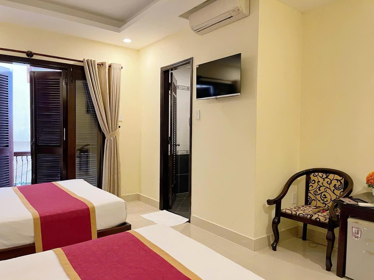Golden River Hotel