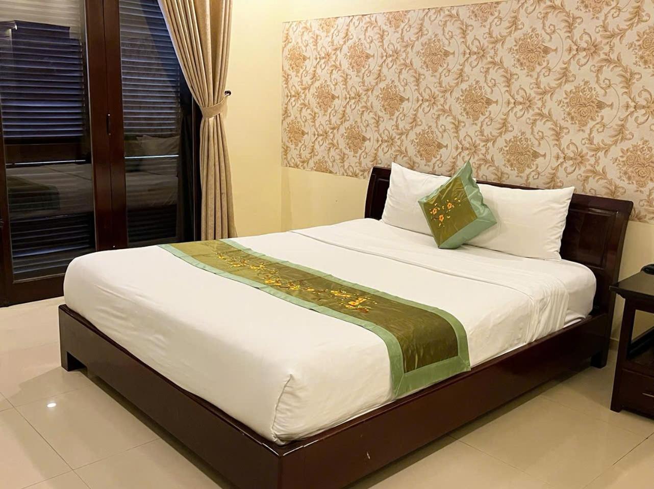 Hotel Golden River 3*