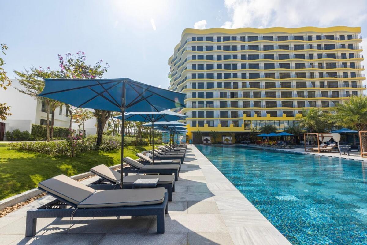 Wyndham Beachfront 3 Bedroom Pool