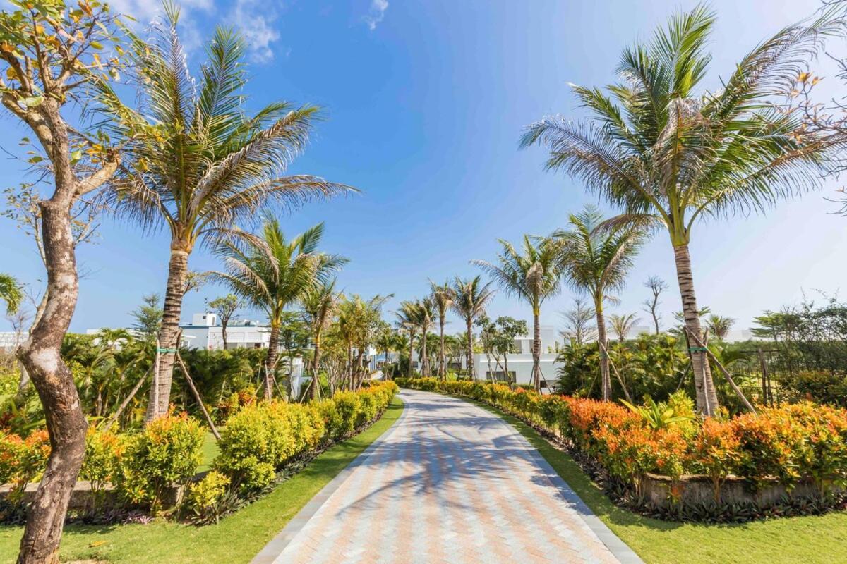 Wyndham Beachfront 3 Bedroom Pool