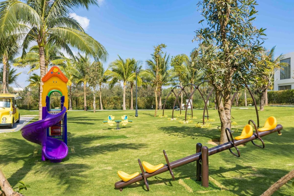 Villa Wyndham Beachfront 3 Bedroom Pool Hoi An