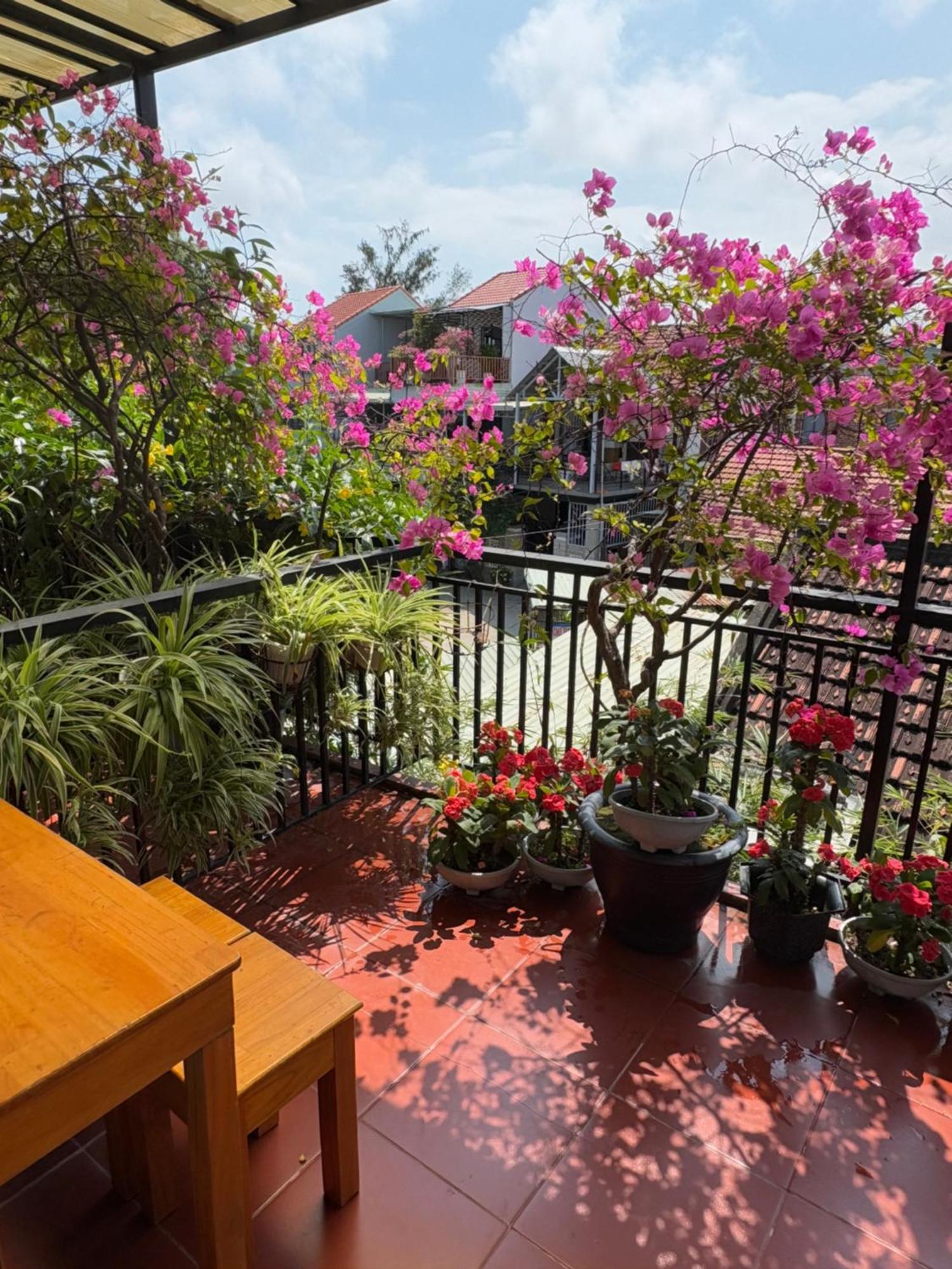 Villa Tue Tam Garden *