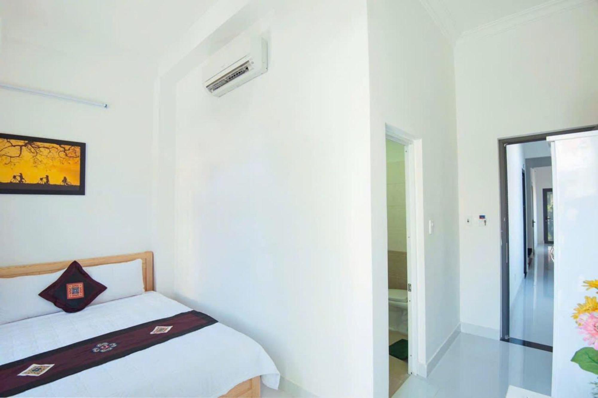Homestay Bong House