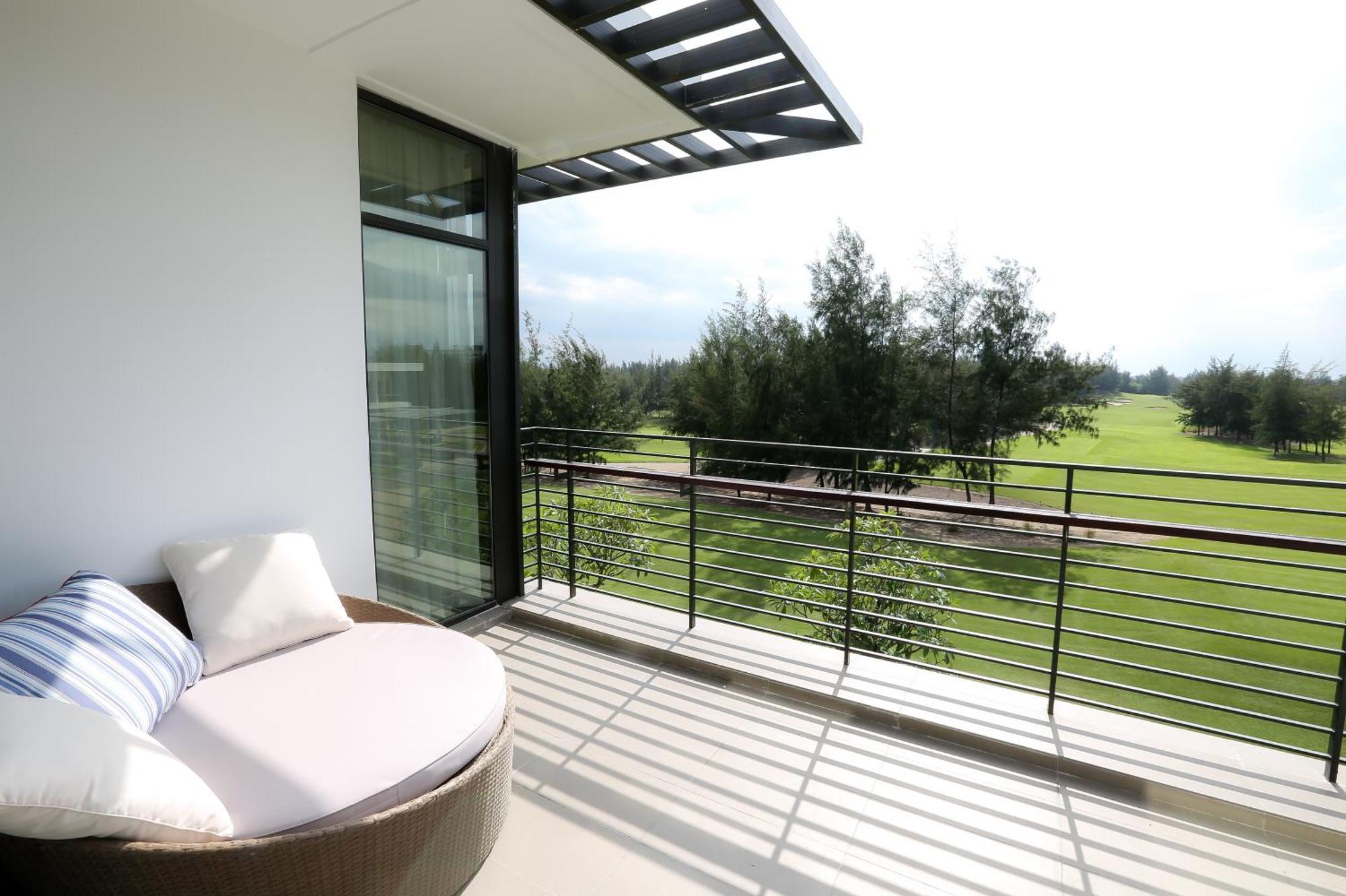 Montgomerie Links & 5*