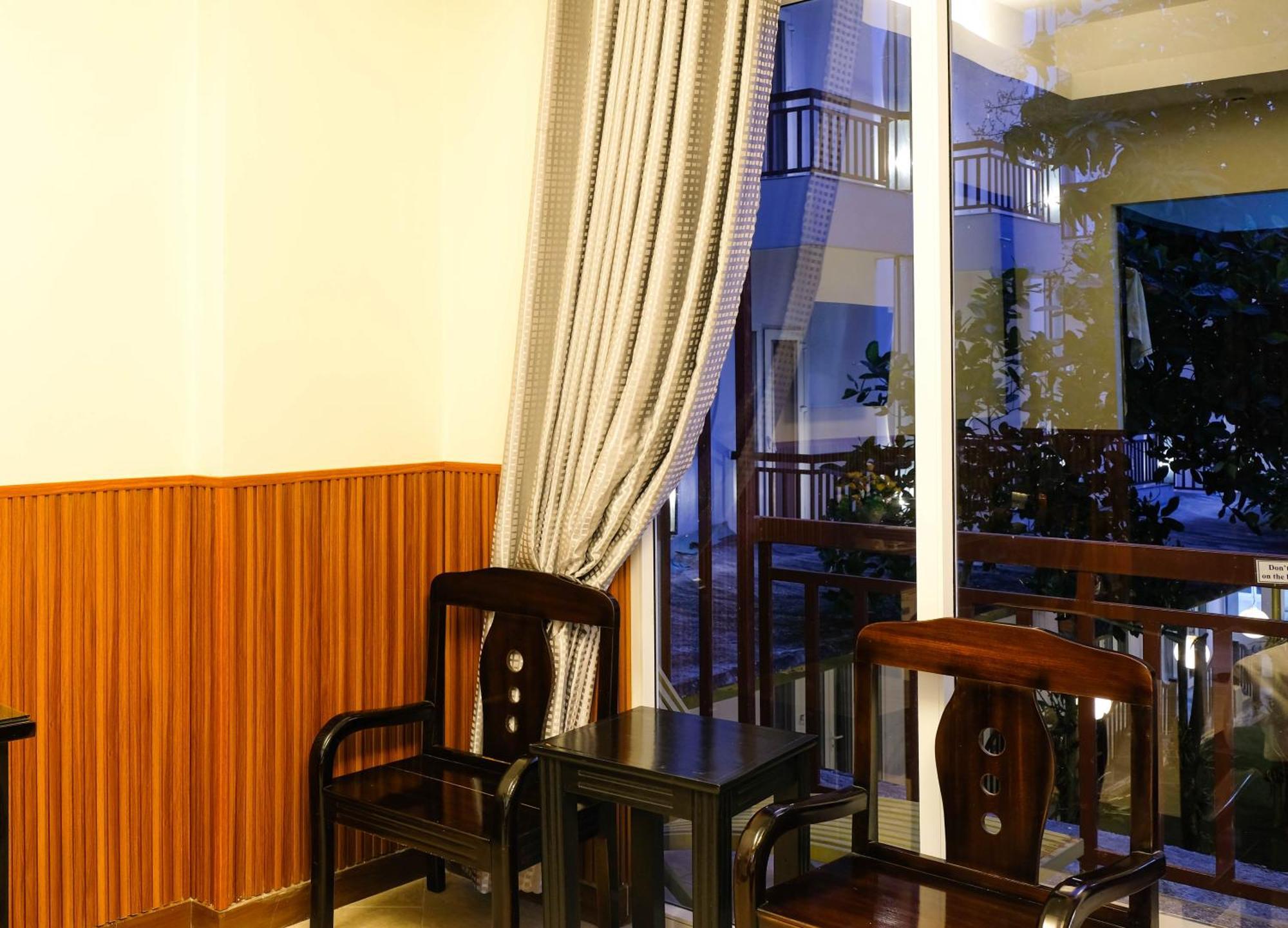 Paradise Hotel