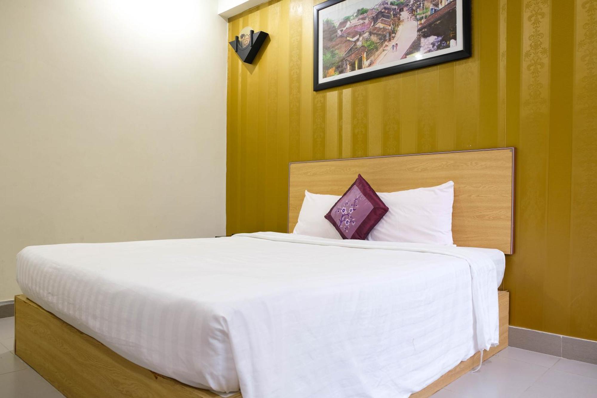 Paradise Hotel