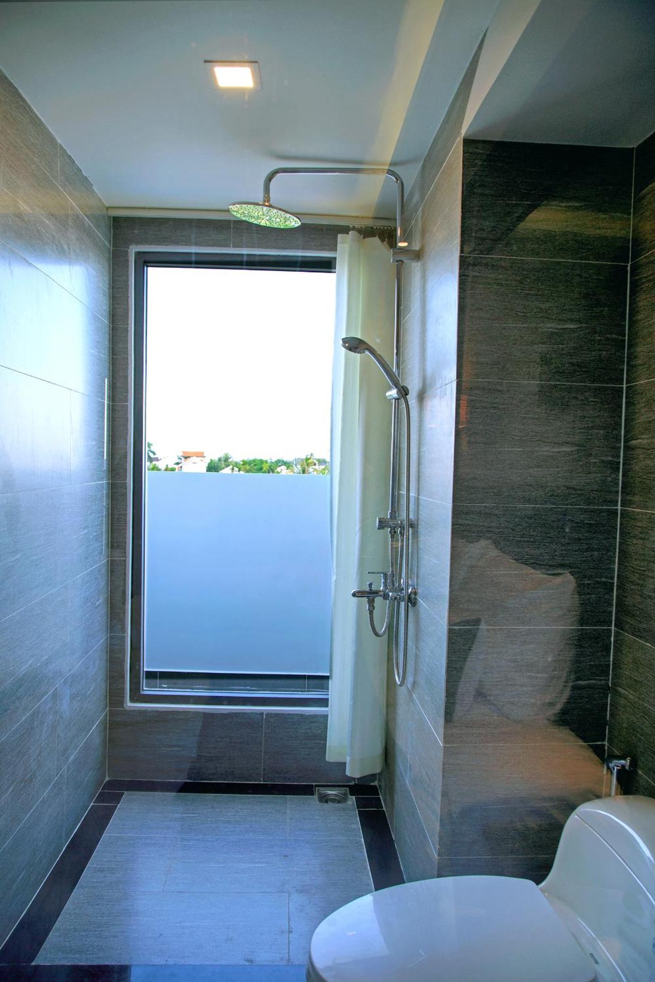 Ivy Hotel 4*