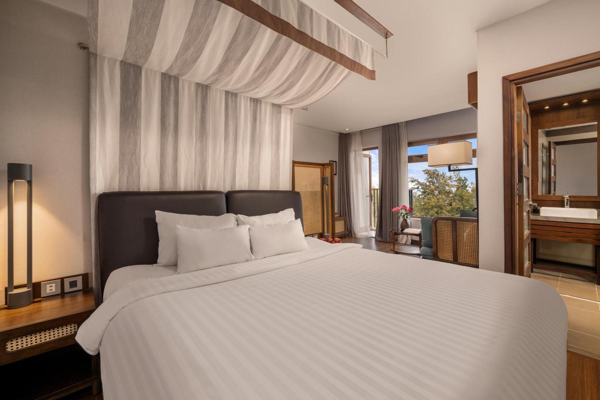 Ocean Front Hotel 4*