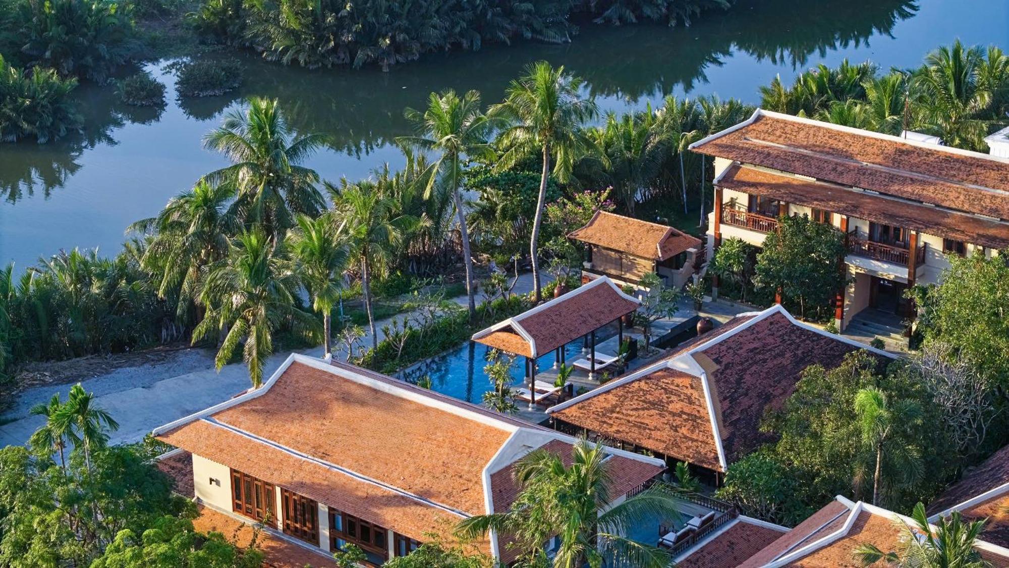 Su Retreat - Riverfront Resort