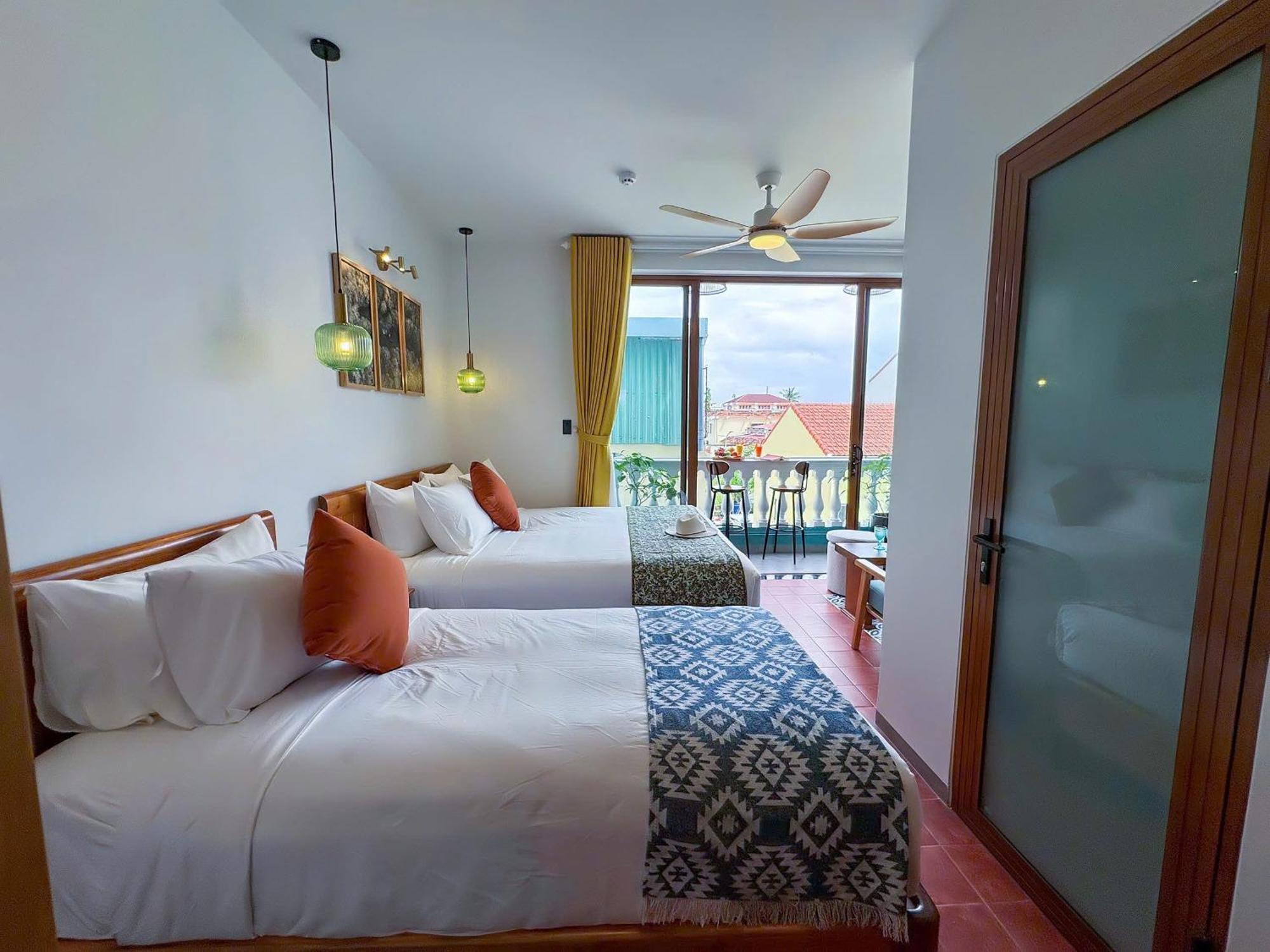 Bed & Breakfast Blue Tropical House Hội An