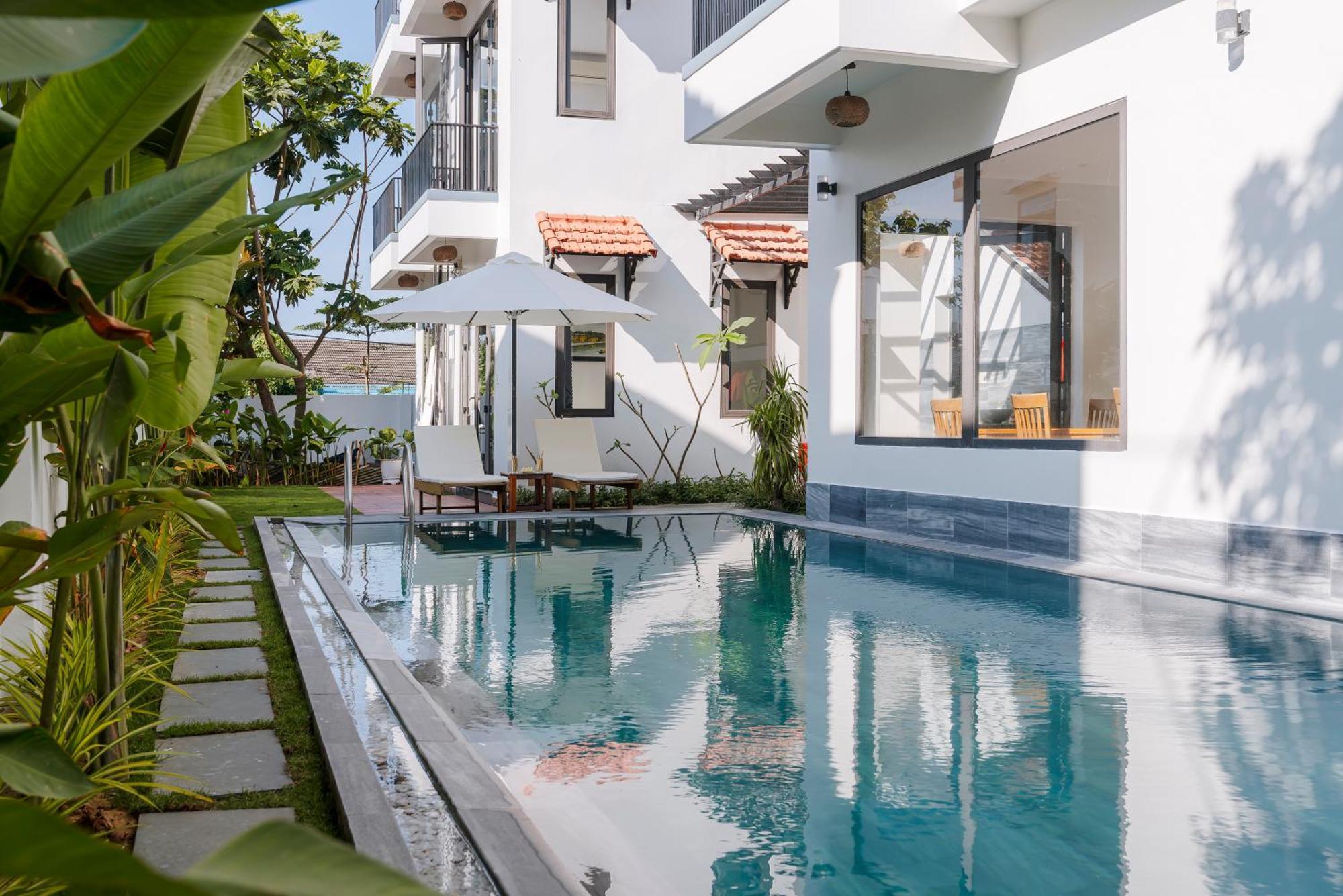 Sunora Villa *