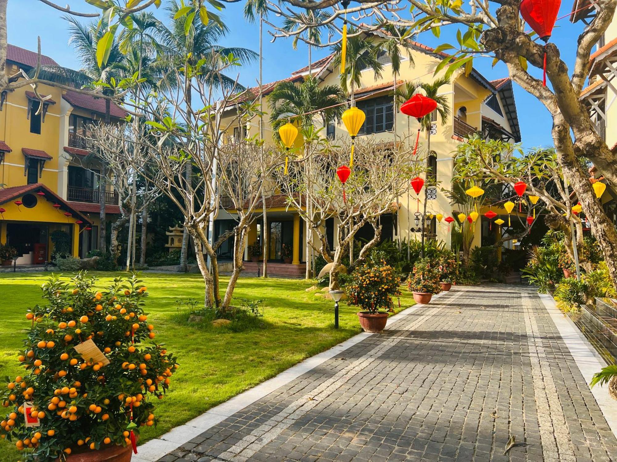 Anmira & By The Unlimited Collection Hoi An