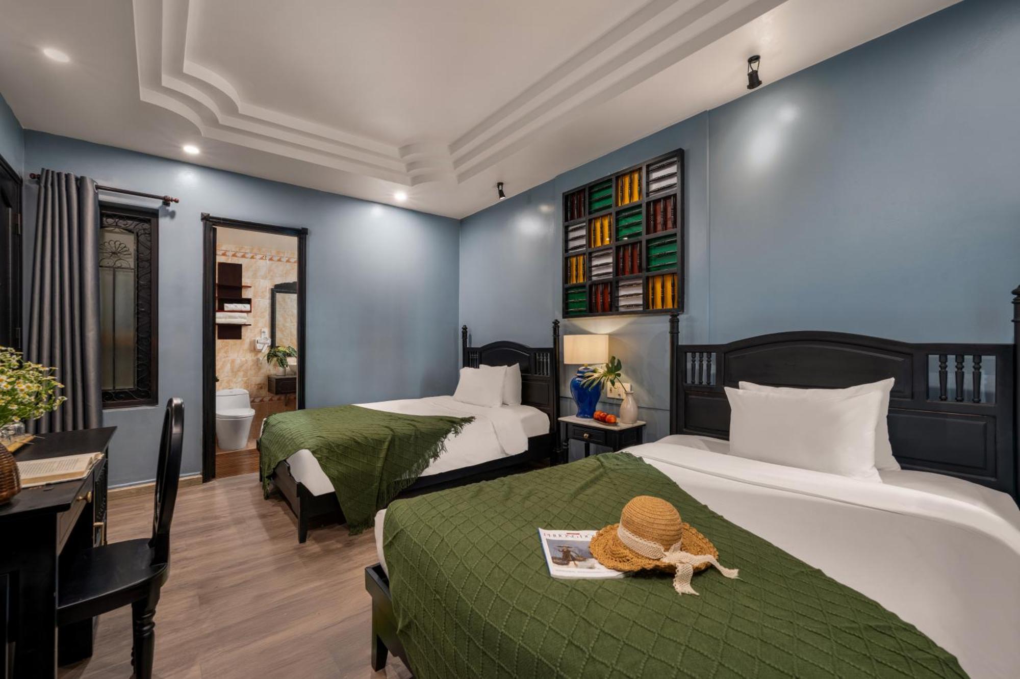 Old Town Hotel
