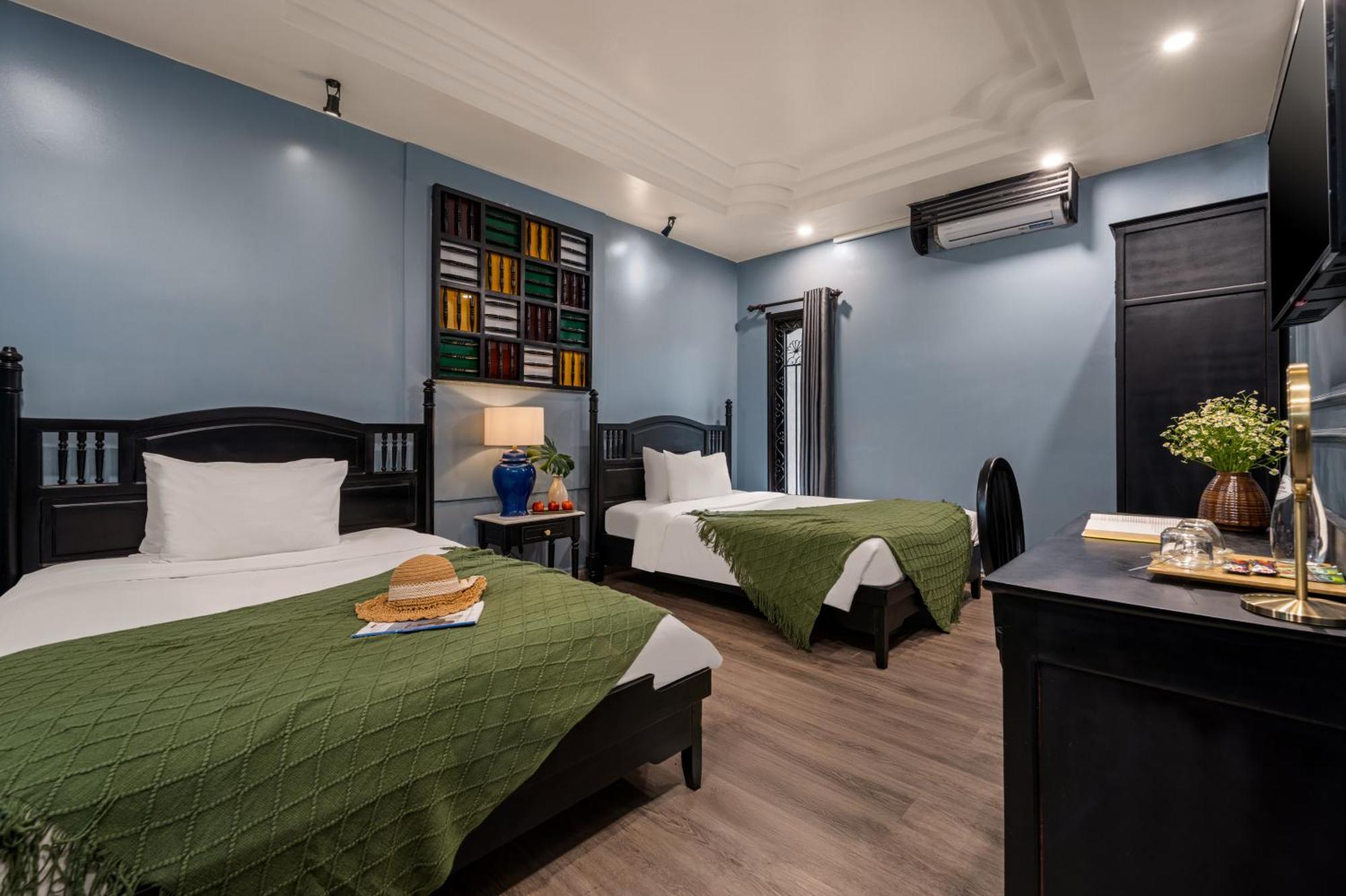 Old Town 4*