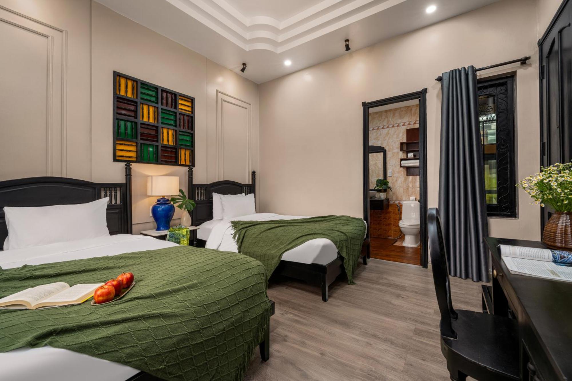 Hotel Old Town 4*