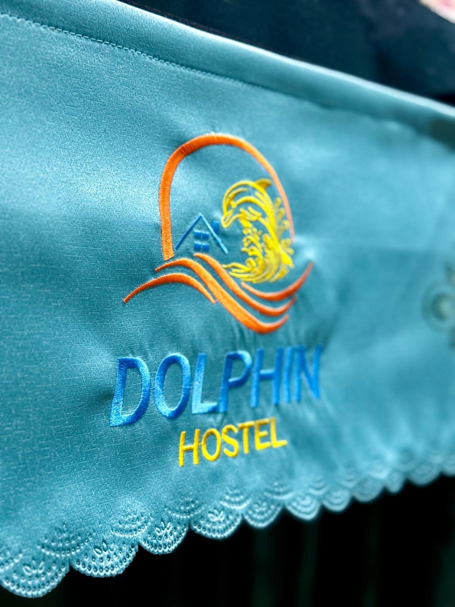 Nhà trọ Riverside Hoi An, Dolphins Hội An