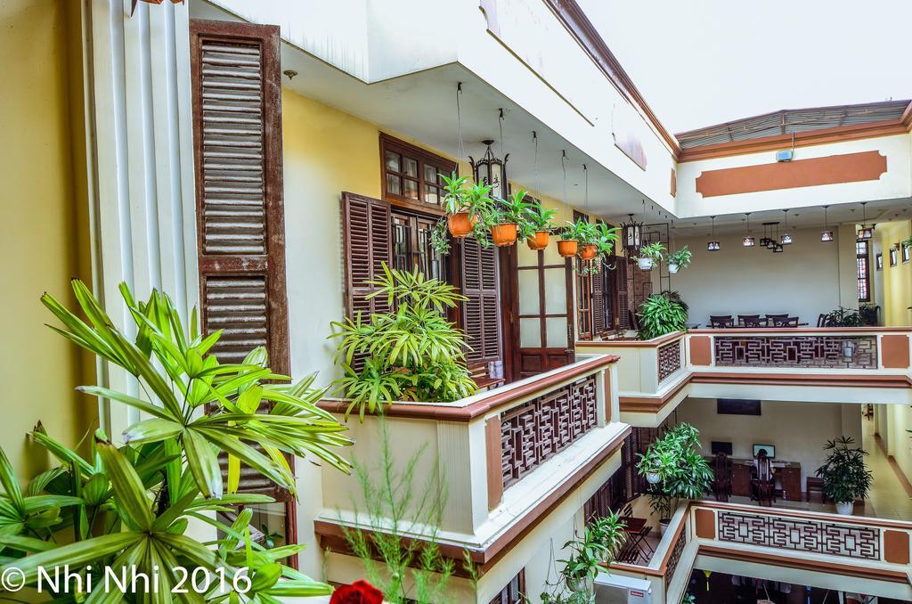 Hotel Nhi Nhi 3*