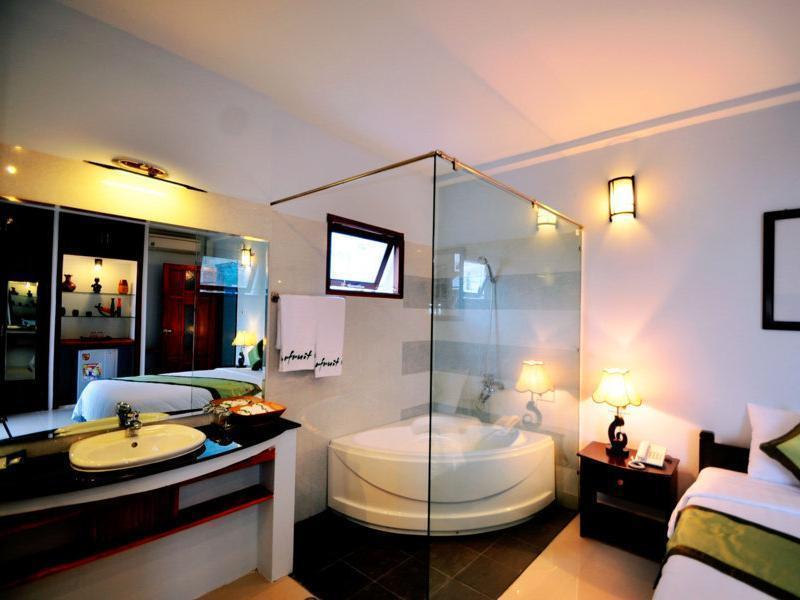 Starfruit Villa *