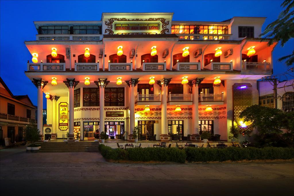 Lantern Hotel 3*
