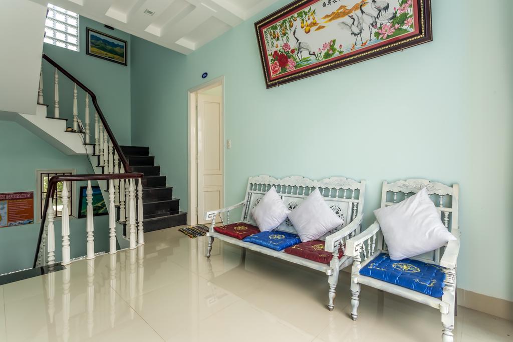 Quynh Long Homestay *