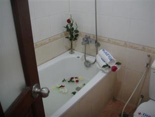 Khách sạn Hoa Binh *