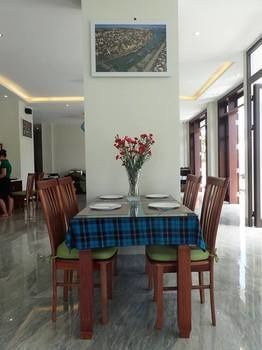 Apple Hotel