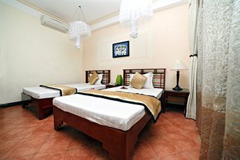 Kiki Hostel & Pool Club