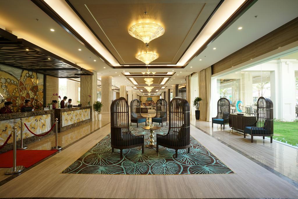 Vinpearl Villa *