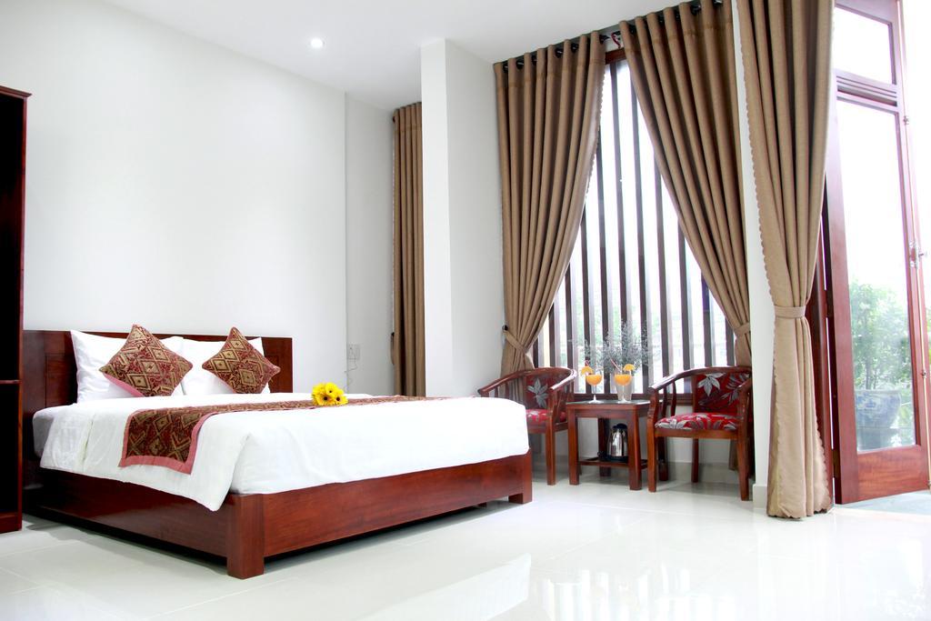Golden Horse Villa