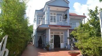 Life Hoi An