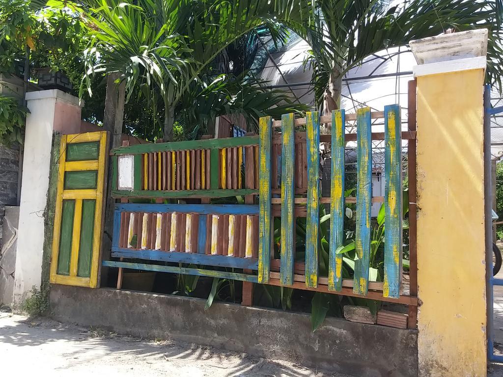 Homestay Petunia Garden And *