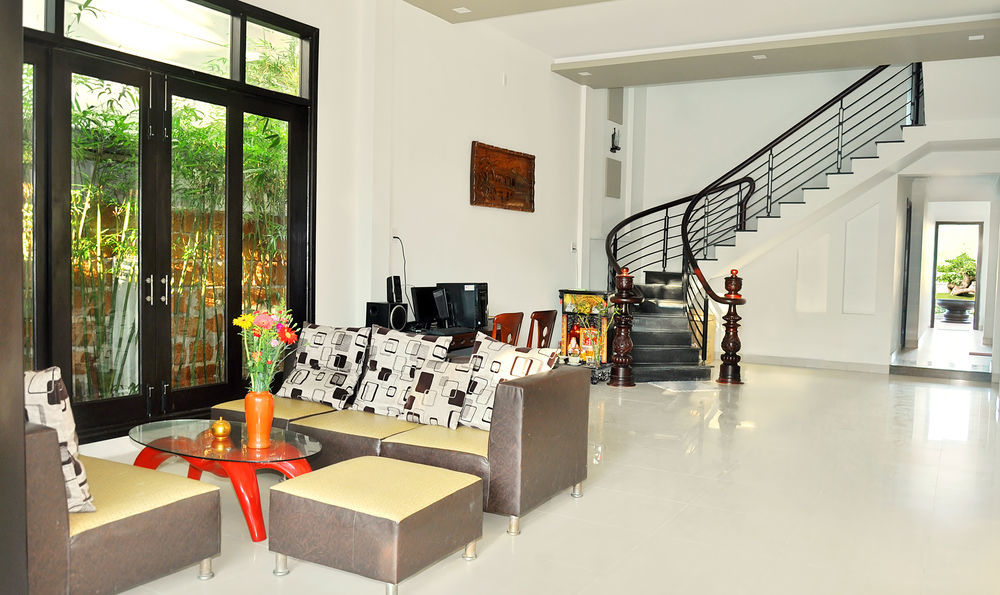 Bi's House